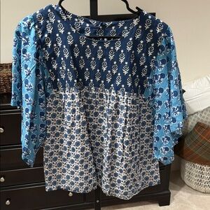 Floral Blue and White Women's Top